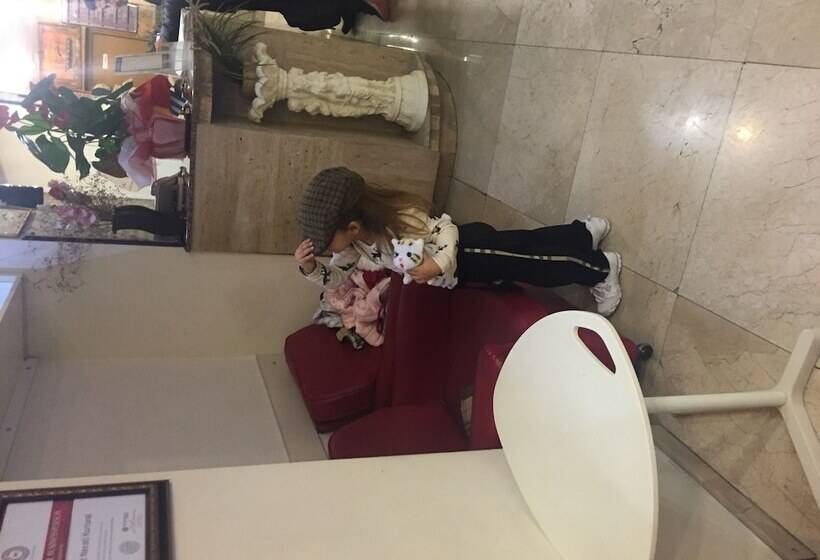 اتاق استاندارد سه نفره, Guzel Izmir Oteli