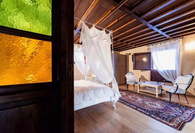 سوییت لوکس, Avalon Boutique Suites