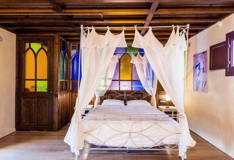 Люкс Повышенной Комфортности, Avalon Boutique Suites