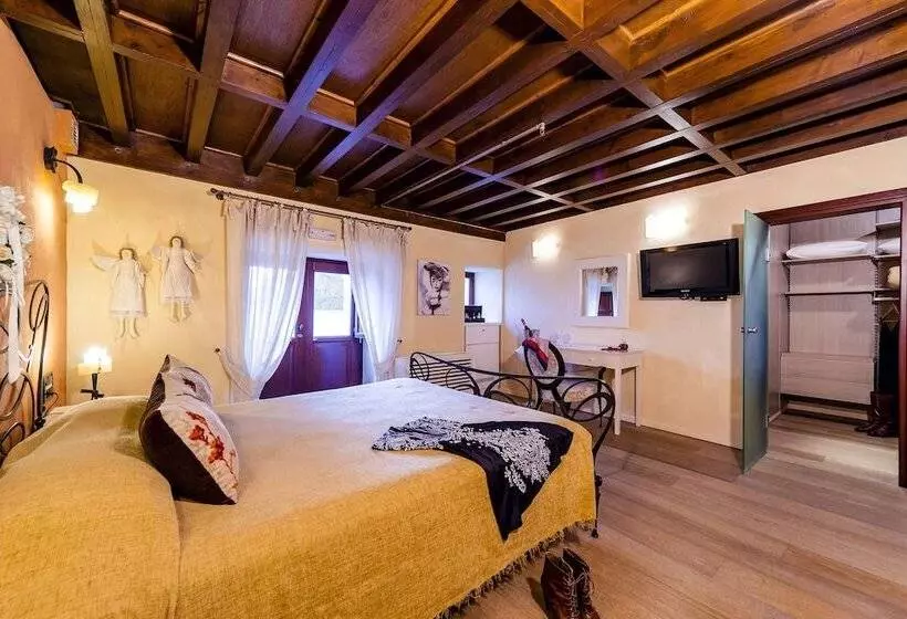 سوییت جونیور, Avalon Boutique Suites