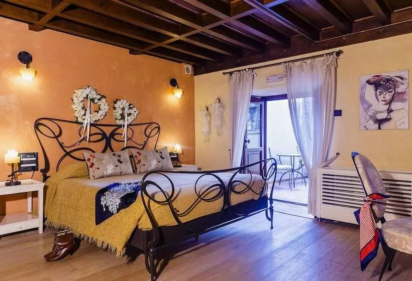 سوییت جونیور, Avalon Boutique Suites