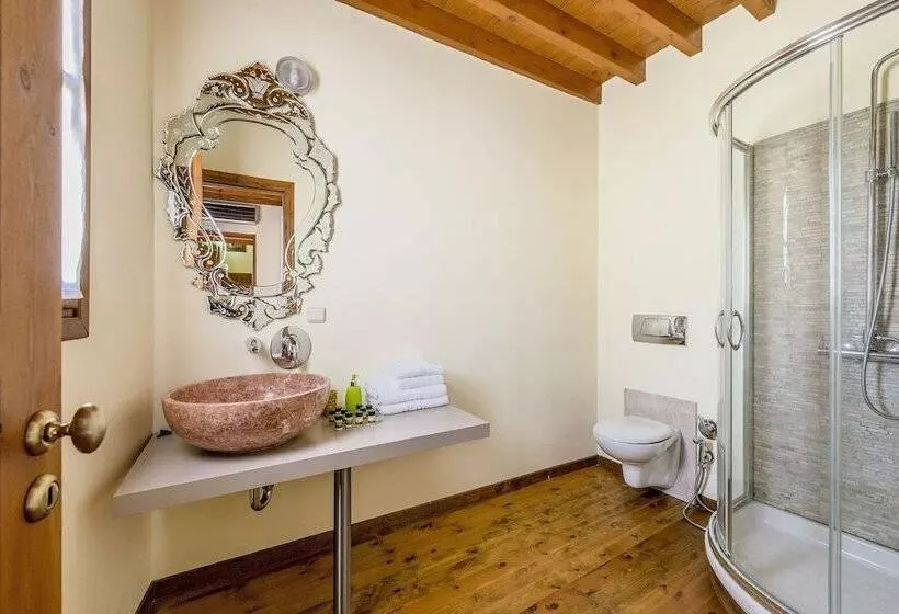 اتاق استاندارد, Avalon Boutique Suites