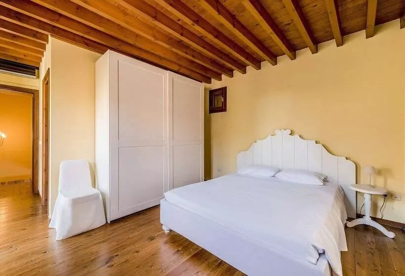 اتاق استاندارد, Avalon Boutique Suites