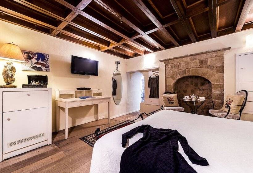 주니어 스위트, Avalon Boutique Suites