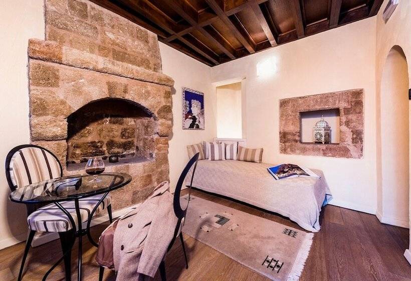 Полулюкс, Avalon Boutique Suites