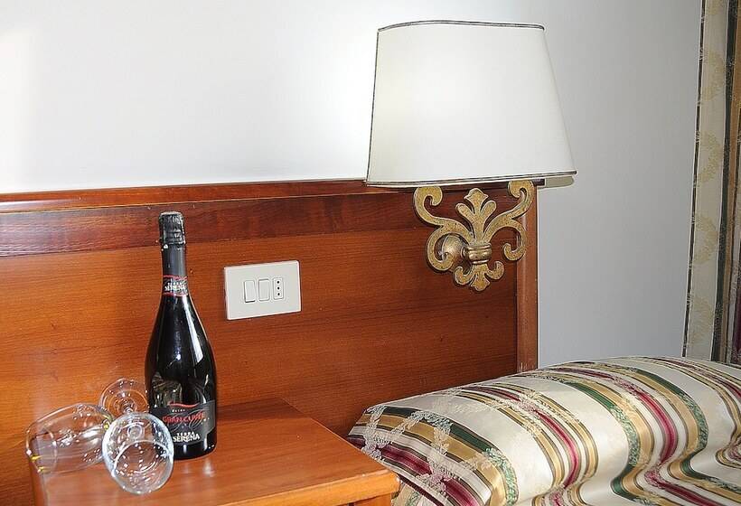 스탠다드 트리플 룸, Baia Delle Sirene