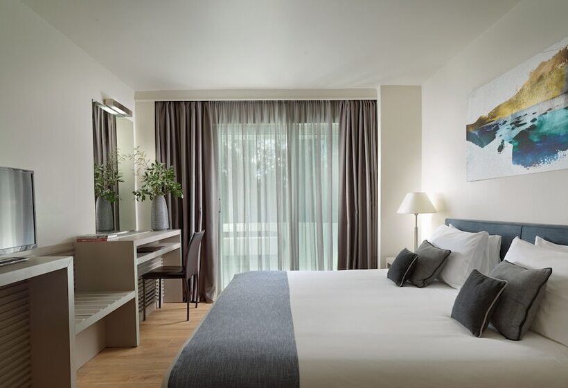 סוויטה, Blazer Suites