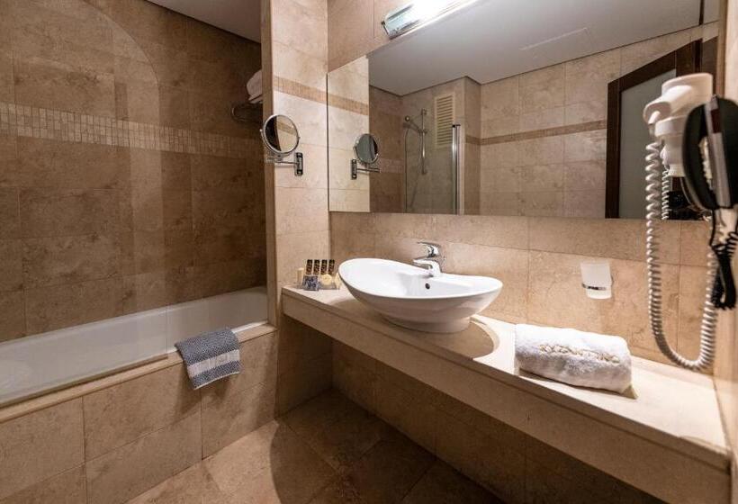 חדר דלוקס, Byzantino