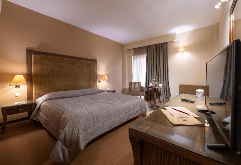 חדר סטנדרט לשלושה, Byzantino