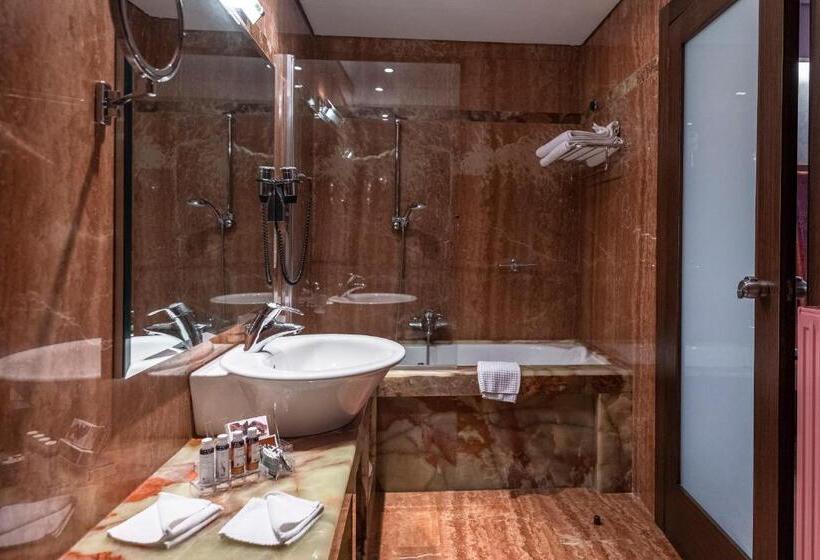 סוויטה אקזקיוטיב, Byzantino