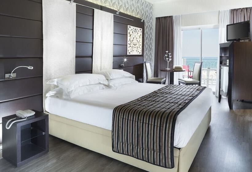 スタンダードルーム, Corallo