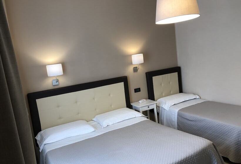 اتاق استاندارد سه نفره, Di Stefano