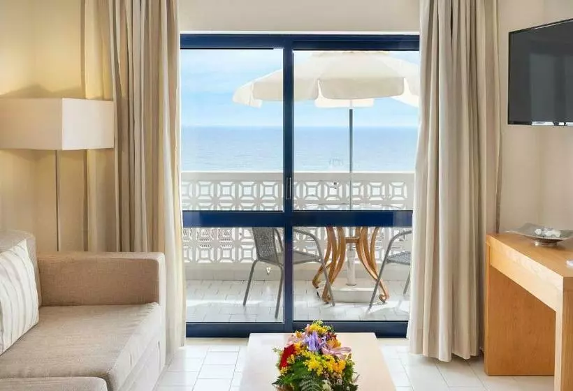 2 Bedroom Deluxe Apartment Sea View, Grand Muthu Oura View Beach Club