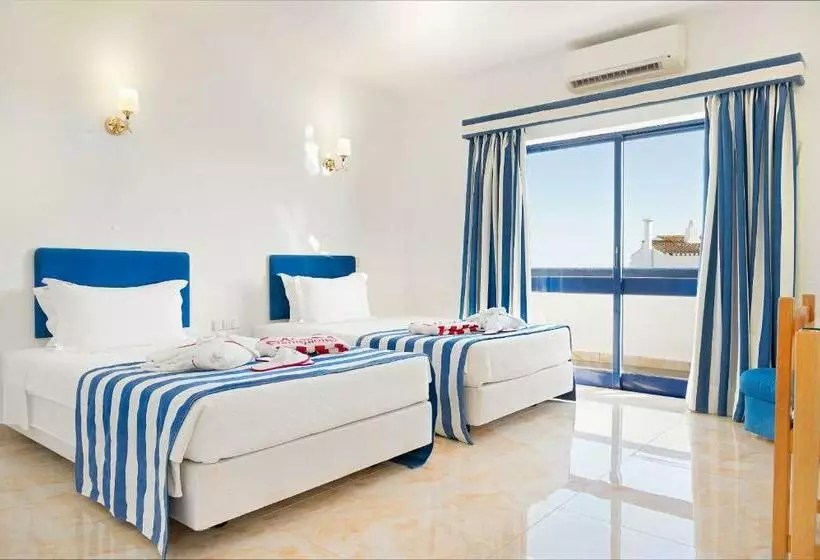 2 Bedroom Deluxe Apartment Sea View, Grand Muthu Oura View Beach Club