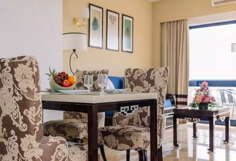 آپارتمان لوکس 1 خوابه, Grand Muthu Oura View Beach Club