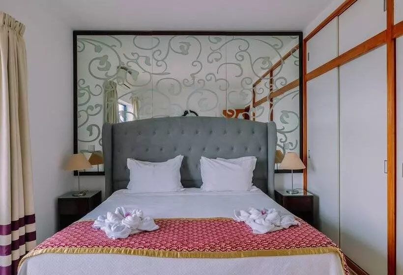 اتاق لوکس, Grand Muthu Oura View Beach Club
