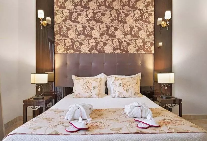 اتاق لوکس, Grand Muthu Oura View Beach Club