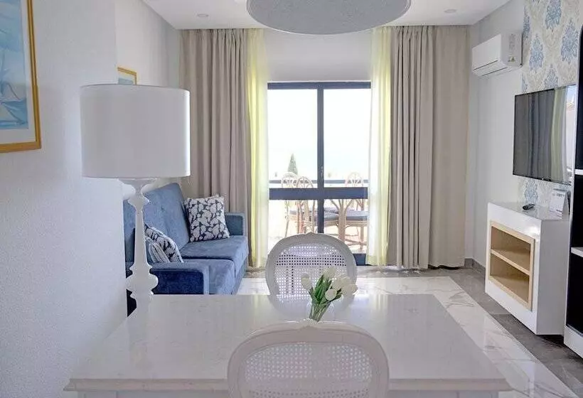 آپارتمان پرمیوم 1 خوابه با چشم‌انداز, Grand Muthu Oura View Beach Club