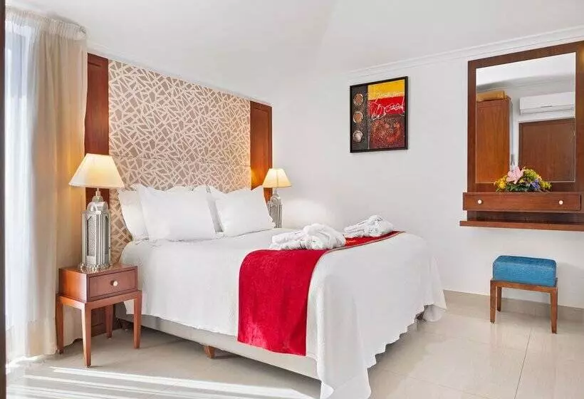 سوئیت 2 خوابه, Grand Muthu Oura View Beach Club