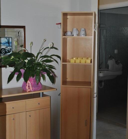 스탠다드 스튜디오, Helios Splendid