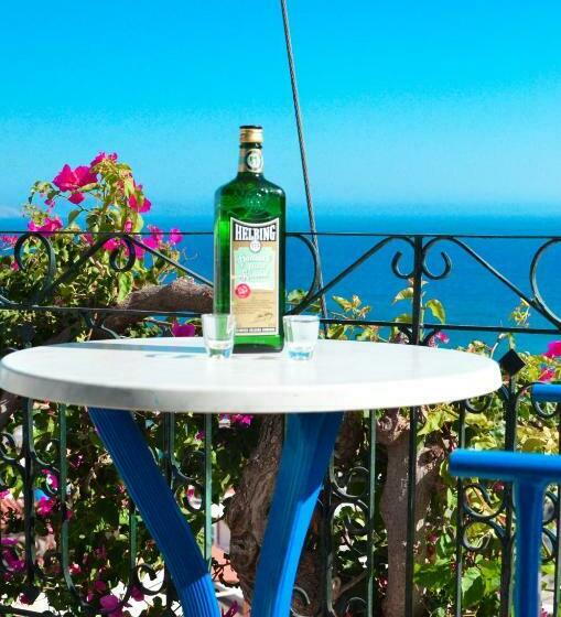 סטודיו סטנדרטי נוף לים, Iro