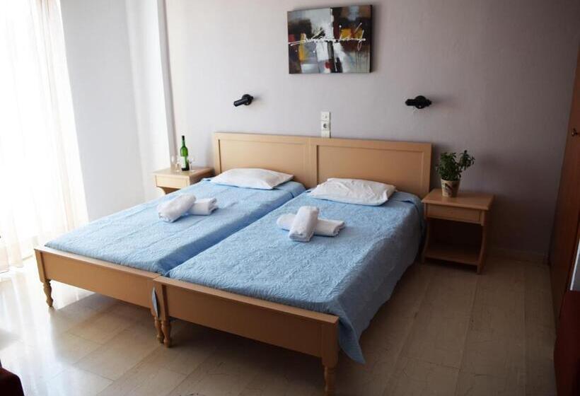 חדר סטנדרט נוף לים, Iro