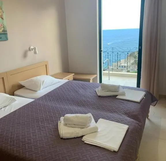 Camera Standard Vista Mare, Iro
