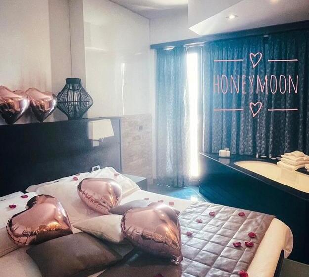 オーシャンビューデラックスルーム, La Lucertola