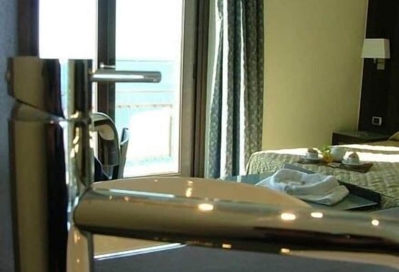 オーシャンビュースーペリアールーム, La Lucertola