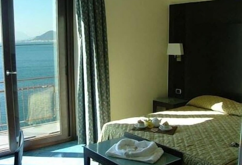 オーシャンビュースーペリアールーム, La Lucertola