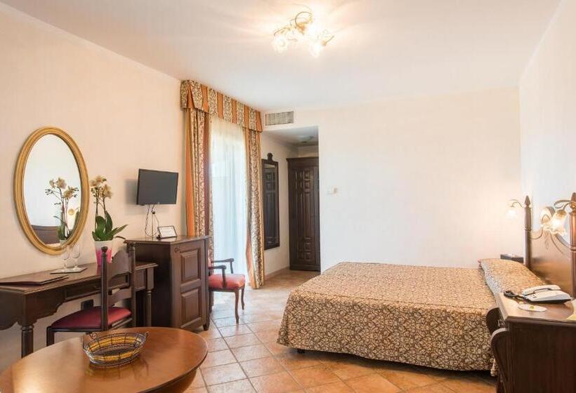 جناح جونيور مطلّ علي البحر, Lido Degli Spagnoli