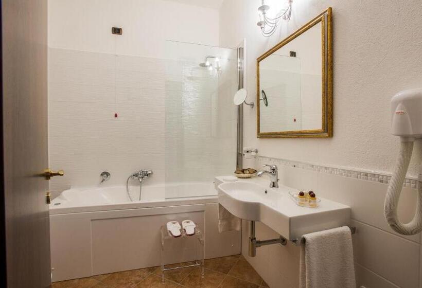 جناح رئاسى, Lido Degli Spagnoli