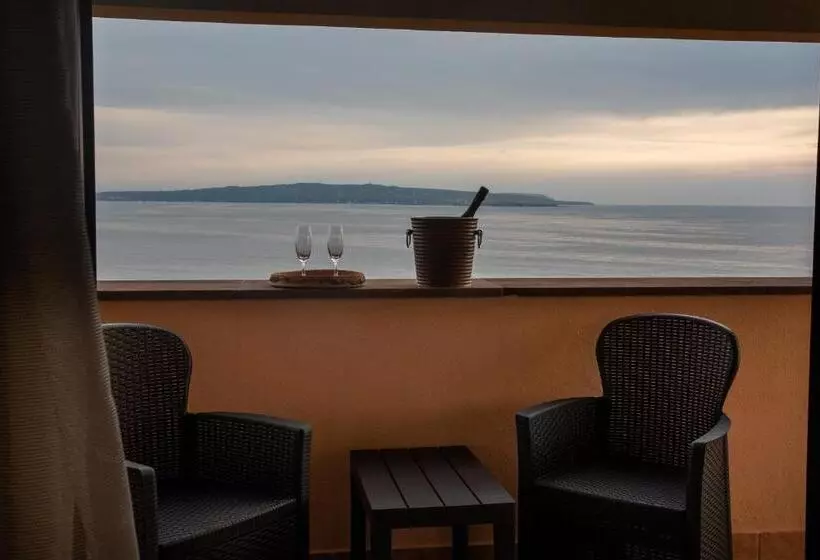 プレジデントスイートルーム, Lido Degli Spagnoli