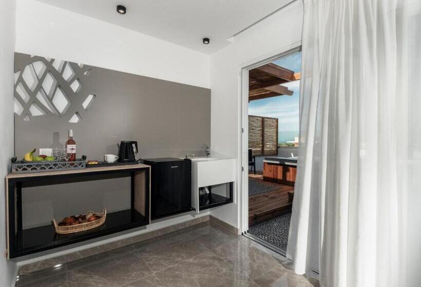 סוויטת ג'וניור נוף לים, Lymberia