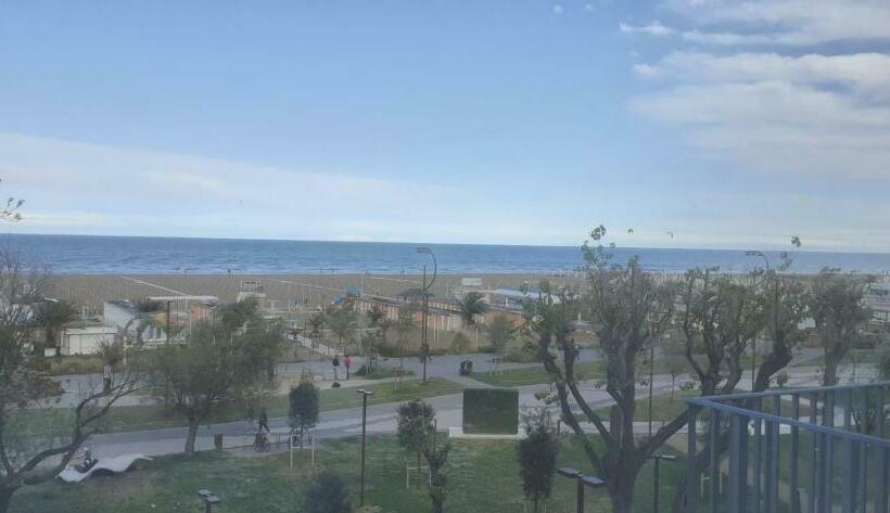 اتاق پرستیژ با چشم‌انداز دریا, Mercure Rimini Lungomare