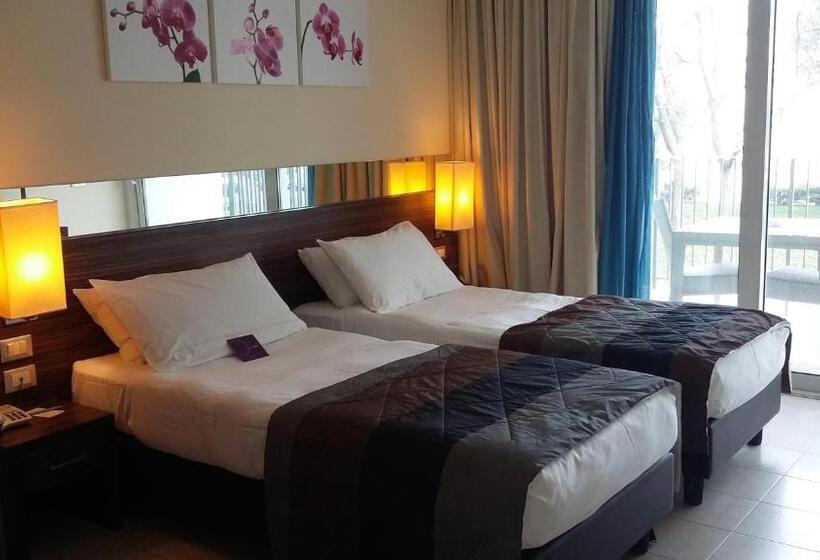 اتاق پرستیژ با چشم‌انداز دریا, Mercure Rimini Lungomare