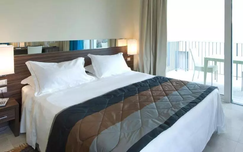 اتاق کلاسیک, Mercure Rimini Lungomare