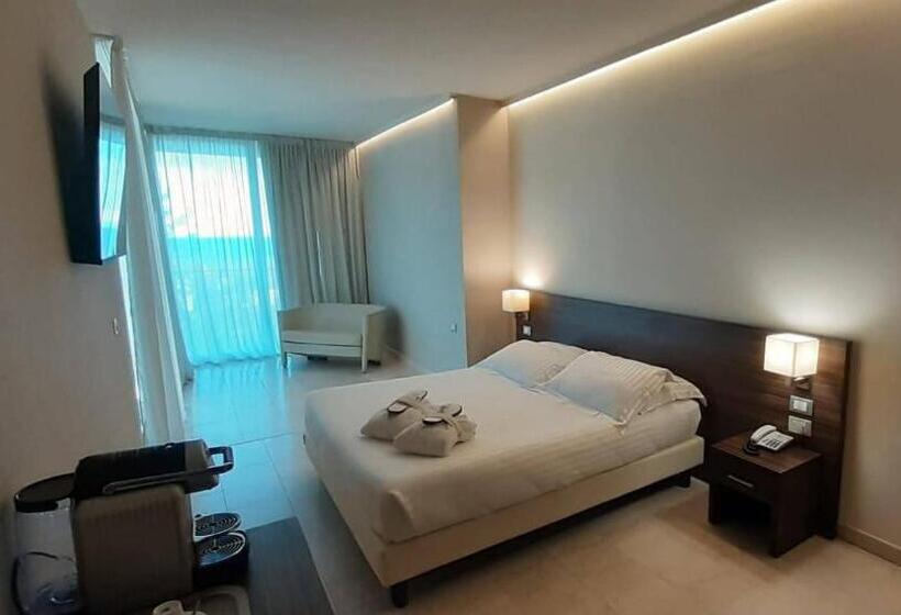 اتاق پرستیژ, Mercure Rimini Lungomare