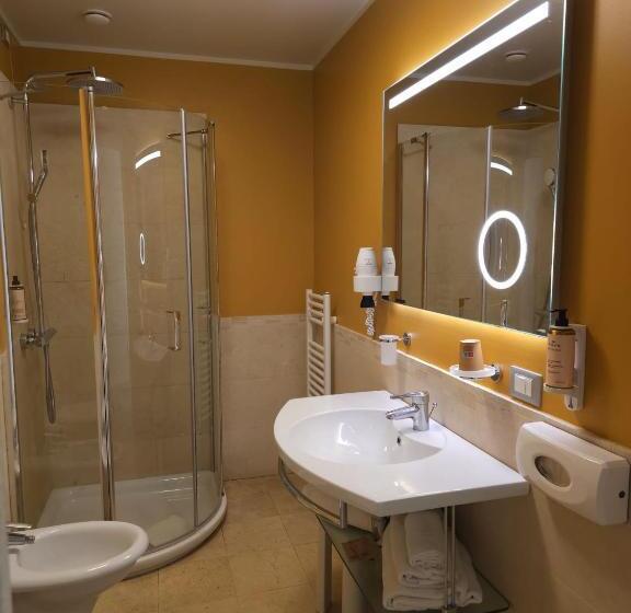 اتاق کلاسیک, Mercure Rimini Lungomare