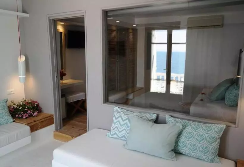 سوییت با چشم‌انداز دریا, Mykonos View