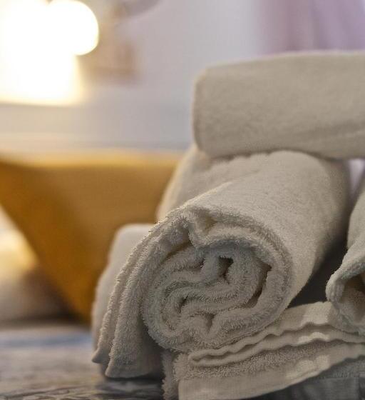 经济房, Nizza Creative