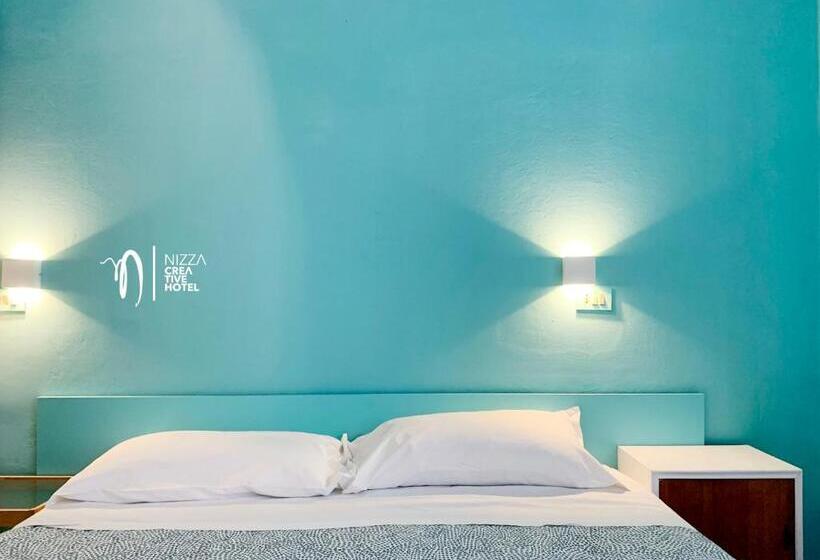 小型套房, Nizza Creative