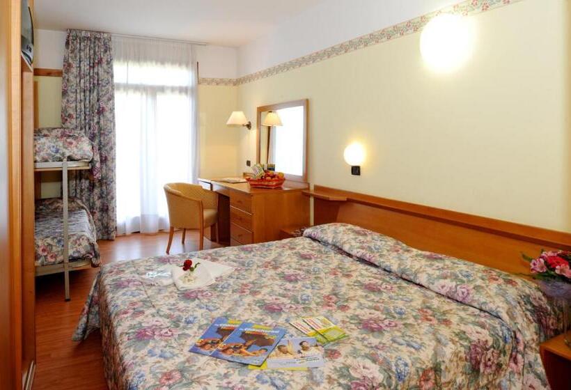 غرفة قياسية, Park Hotel Jolanda