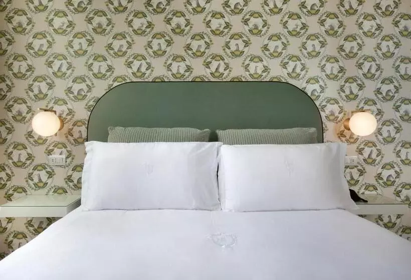 اتاق سوپریور, Relais Villa Savarese