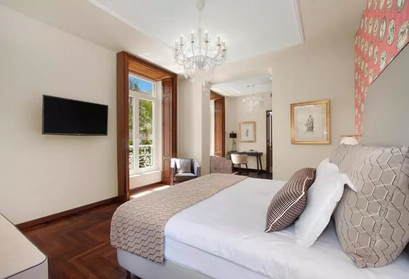سوئیت جونیور با ماساژ آبی, Relais Villa Savarese