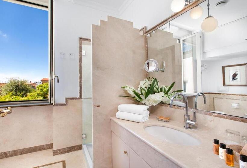 Полулюкс с Гидромассажем, Relais Villa Savarese