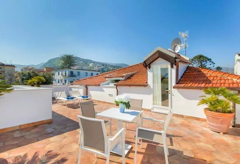 اتاق استاندارد با تراس, Relais Villa Savarese