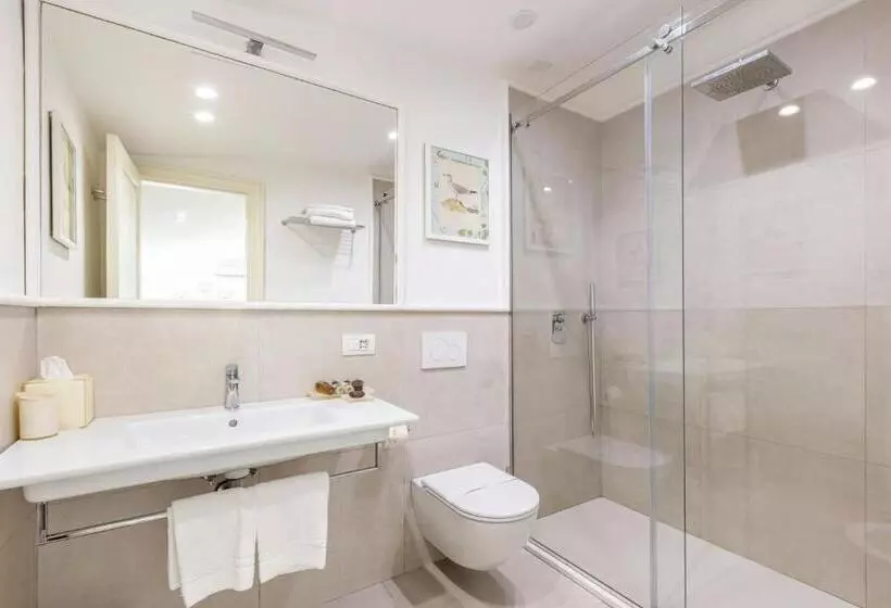 اتاق استاندارد با چشم‌انداز باغ, Relais Villa Savarese