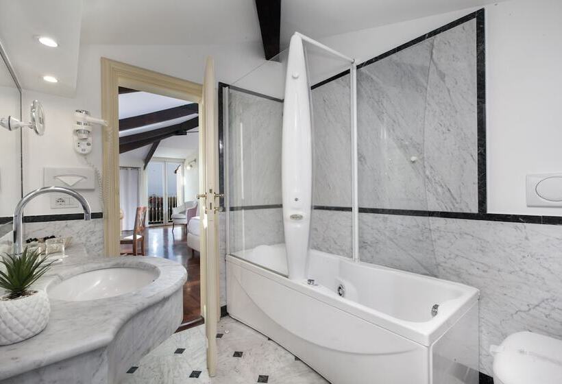 Номер Deluxe, Relais Villa Savarese