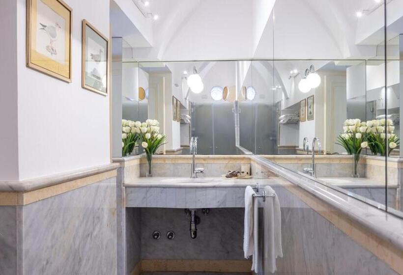 Номер Deluxe Вид на Сад, Relais Villa Savarese